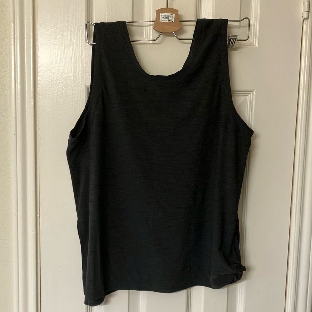 Old navy grey workout tank top.